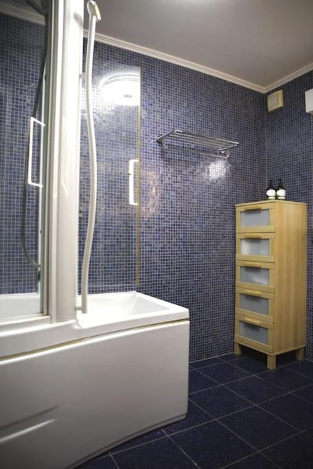 Hesperange Cozy 3 Bedroom House With 11 Kw Electric Car Charger מראה חיצוני תמונה