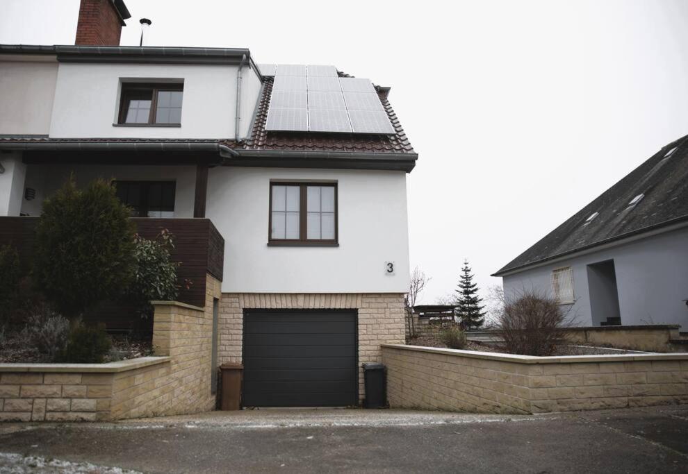Hesperange Cozy 3 Bedroom House With 11 Kw Electric Car Charger מראה חיצוני תמונה